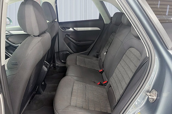 Audi Q3 18 of 21