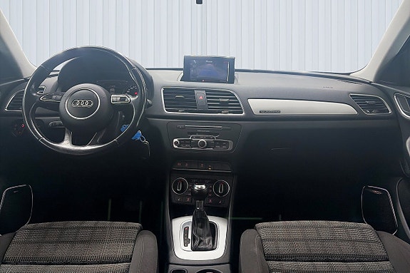 Audi Q3 10 of 21