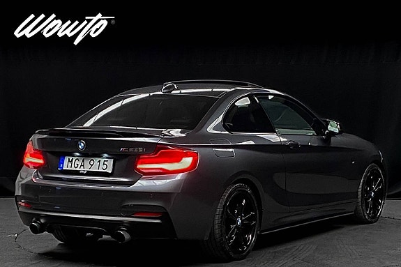 BMW M235i 5 of 22