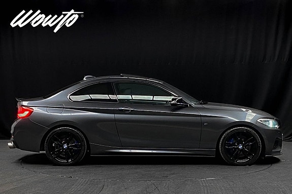 BMW M235i 3 of 22