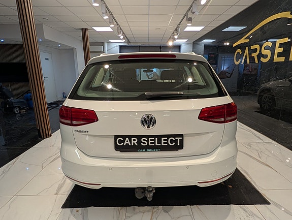 Volkswagen Passat 5 of 19