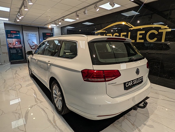 Volkswagen Passat 3 of 19