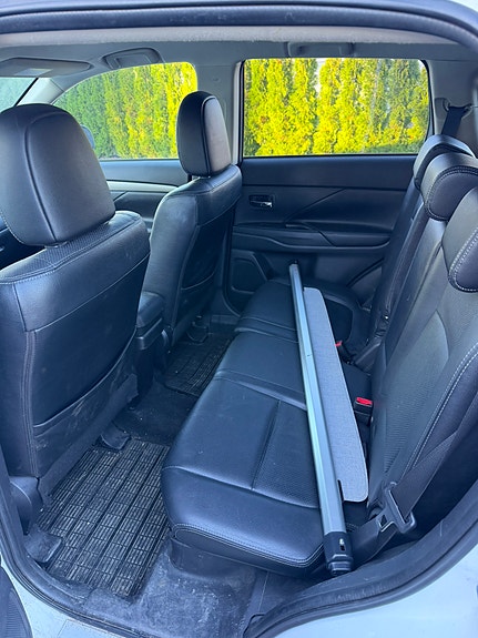 Mitsubishi Outlander 4 of 6