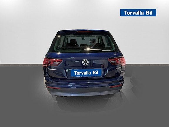 Volkswagen Tiguan 5 of 15