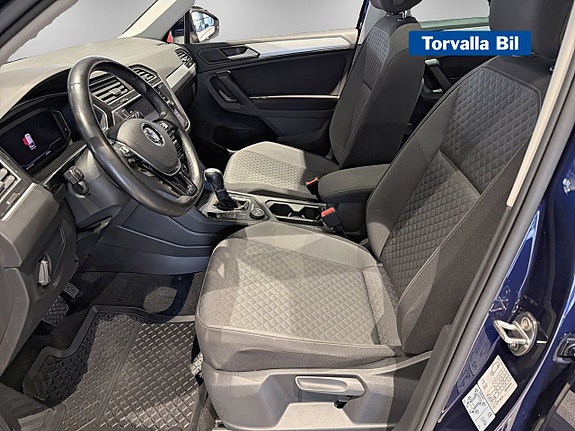 Volkswagen Tiguan 8 of 15