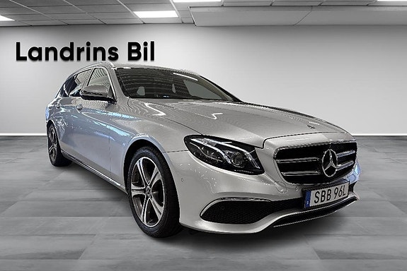 Mercedes-Benz E220 3 of 18