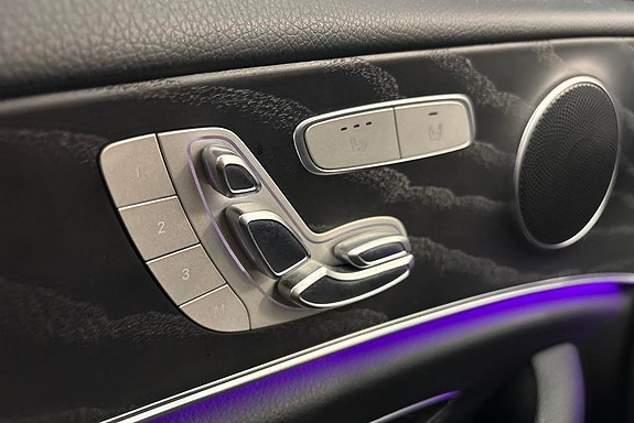 Mercedes-Benz E220 18 of 18