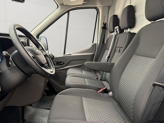 Ford Transit 13 of 27