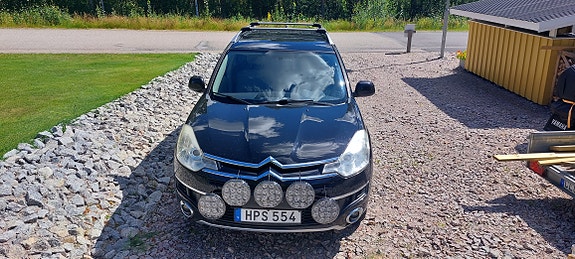 Citroen C-Crosser 2 of 5