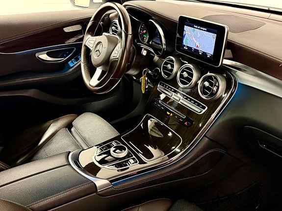 Mercedes-Benz GLC250 d 16 of 28