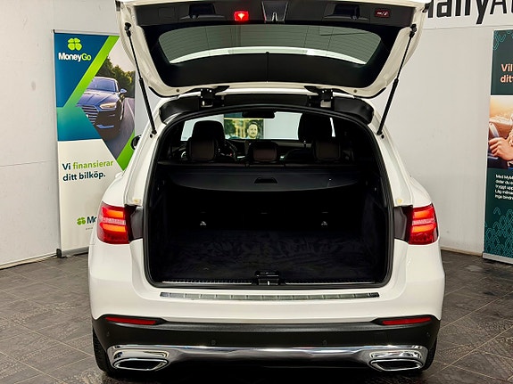 Mercedes-Benz GLC250 d 24 of 28