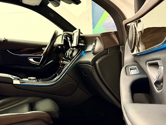 Mercedes-Benz GLC250 d 14 of 28
