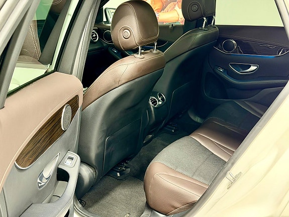 Mercedes-Benz GLC250 d 17 of 28