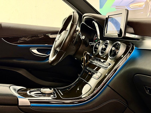 Mercedes-Benz GLC250 d 15 of 28