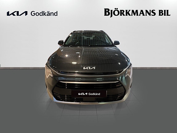 Kia Niro 2 of 27