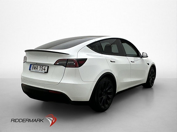 Tesla Model Y 5 of 30