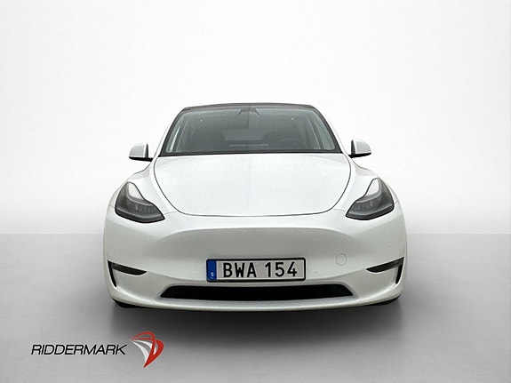 Tesla Model Y 3 of 30