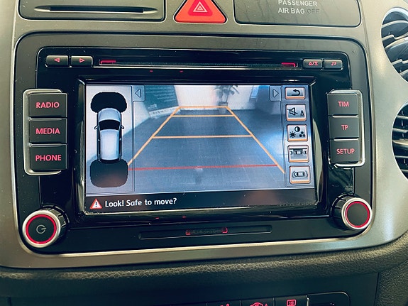 Volkswagen Tiguan 12 of 12