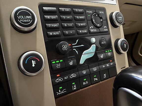 Volvo S80 16 of 22