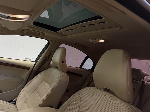 Volvo S80 12 of 22