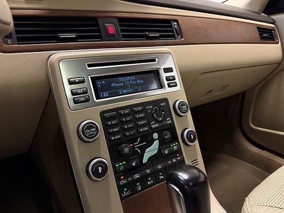 Volvo S80 17 of 22