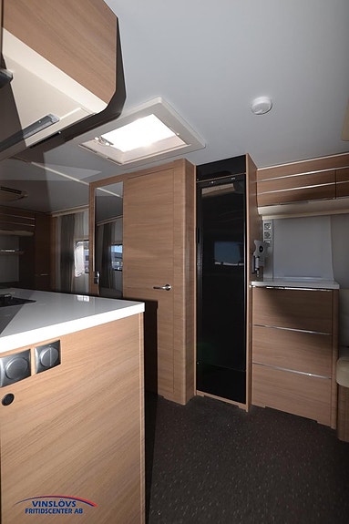 Adria Adora 593UP 5 of 14