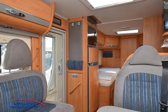 Adria Coral 670 SLT 10 of 20