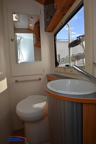Adria Coral 670 SLT 20 of 20