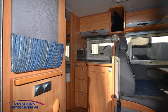 Adria Coral 670 SLT 5 of 20