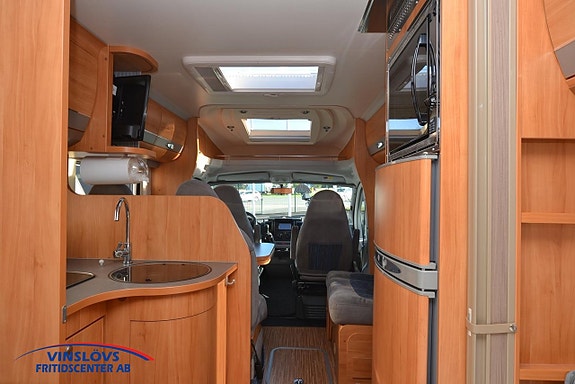 Adria Coral 670 SLT 6 of 20