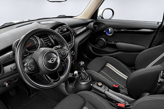 MINI Cooper S 8 of 23