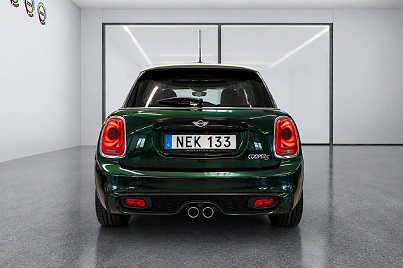 MINI Cooper S 6 of 23