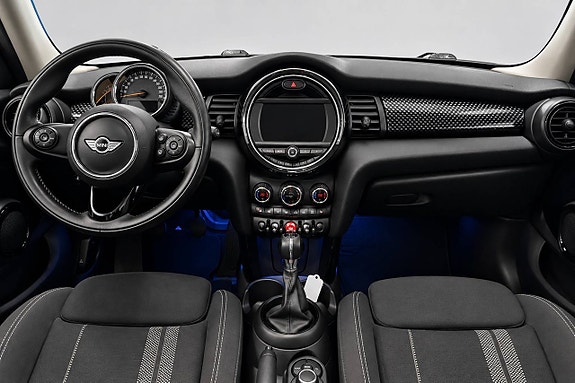 MINI Cooper S 13 of 23