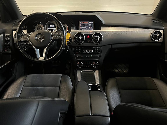 Mercedes-Benz GLK220 8 of 20