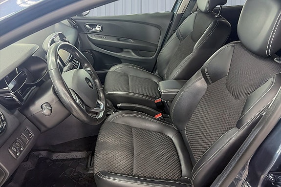 Renault Clio 15 of 19