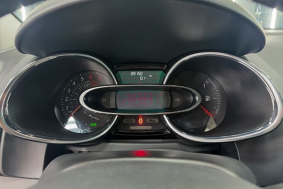 Renault Clio 14 of 19