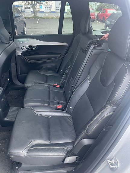 Volvo XC90 8 of 8