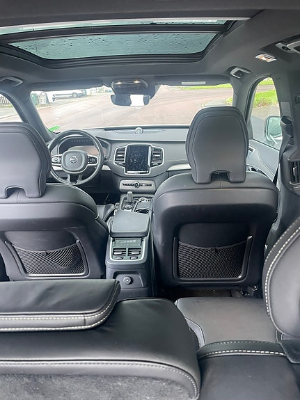 Volvo XC90 7 of 8
