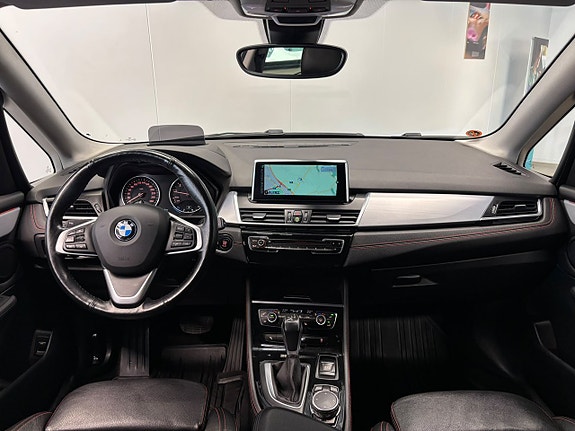 BMW 225i 16 of 28
