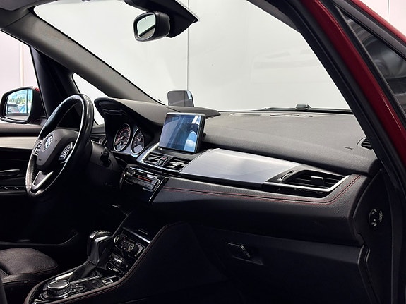 BMW 225i 27 of 28