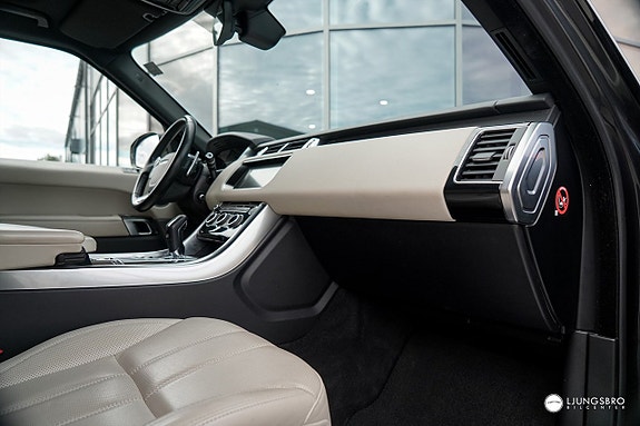 Land Rover Range Rover Sport 19 of 19