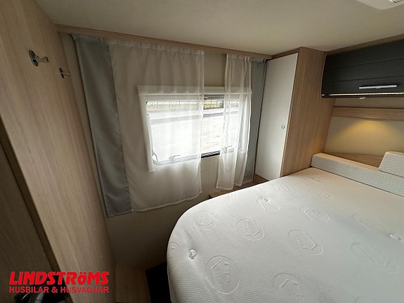Sunlight T 69 L 150hk Queenbed 18 of 26