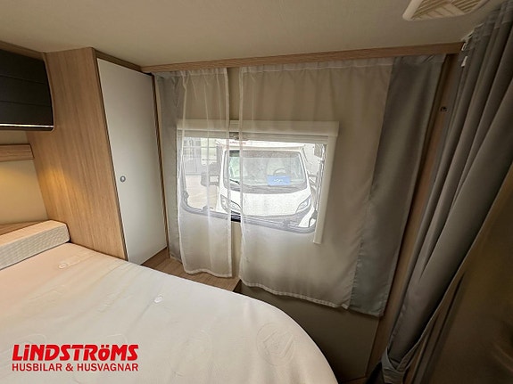 Sunlight T 69 L 150hk Queenbed 15 of 26