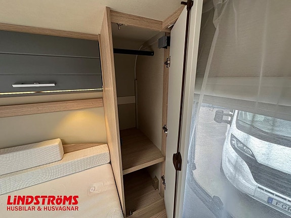 Sunlight T 69 L 150hk Queenbed 16 of 26