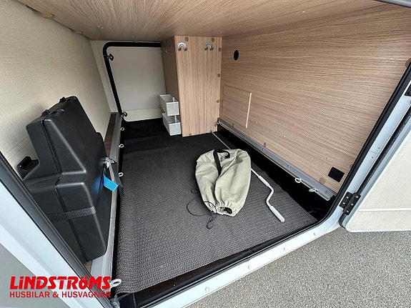 Sunlight T 69 L 150hk Queenbed 23 of 26