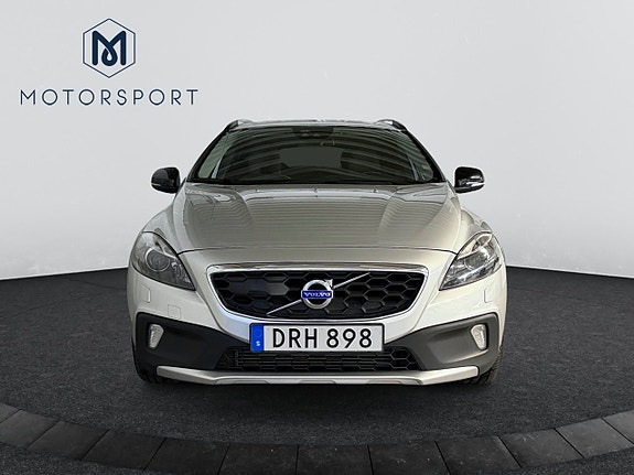 Volvo V40 Cross Country 10 of 24