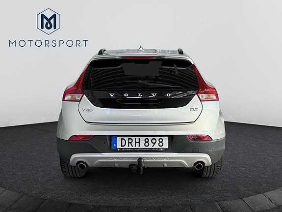 Volvo V40 Cross Country 4 of 24