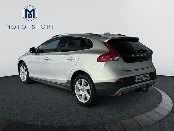 Volvo V40 Cross Country 6 of 24