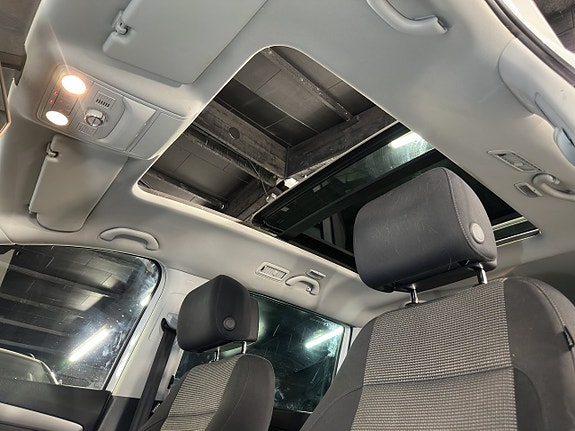 Volkswagen Sharan 13 of 28