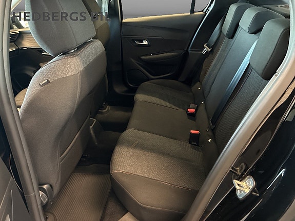 Peugeot 208 8 of 17